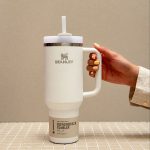 تراول ماگ استنلی مدل Quencher H2.0 Tumbler دسته دار 1.18 لیتر
